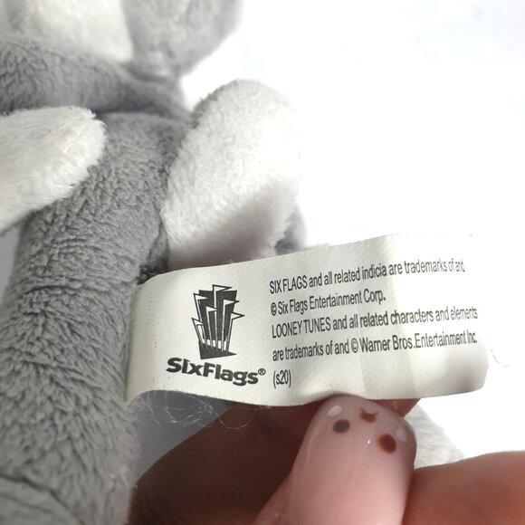 Six Flags Bugs Bunny 11"Plush Bendable Ears 2019 Toy Warner Bro Looney Tunes - Picture 6 of 7